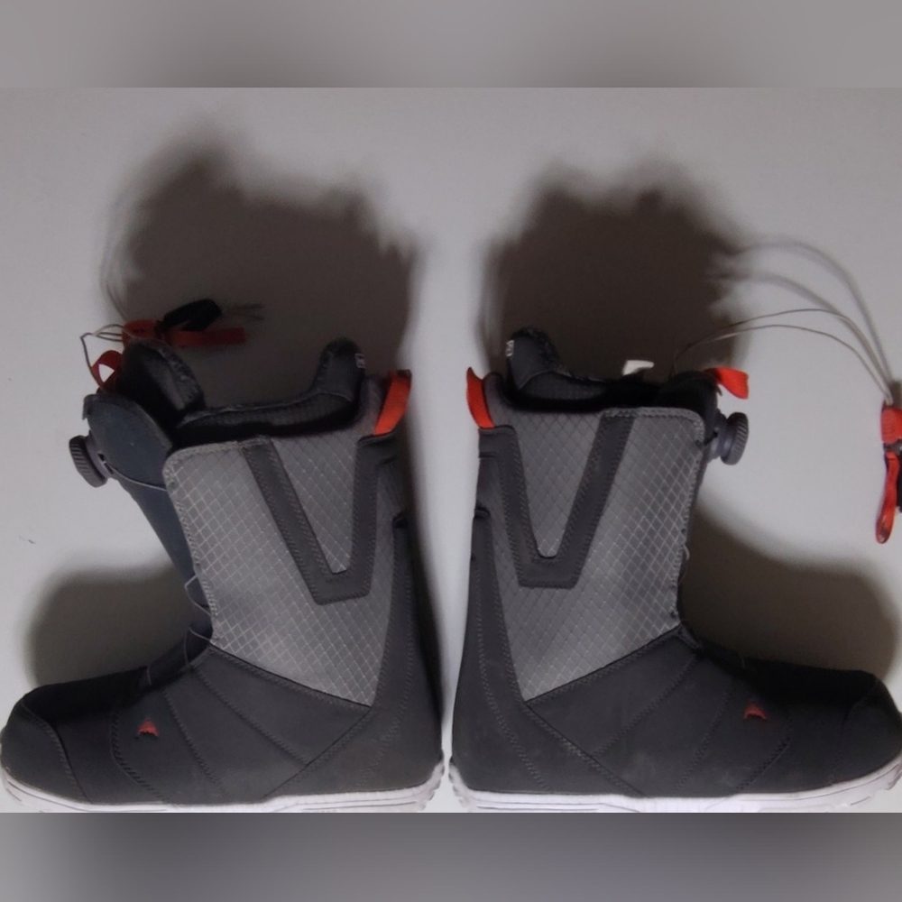 Burton Moto BOA snowboard boots. Size 10.5
